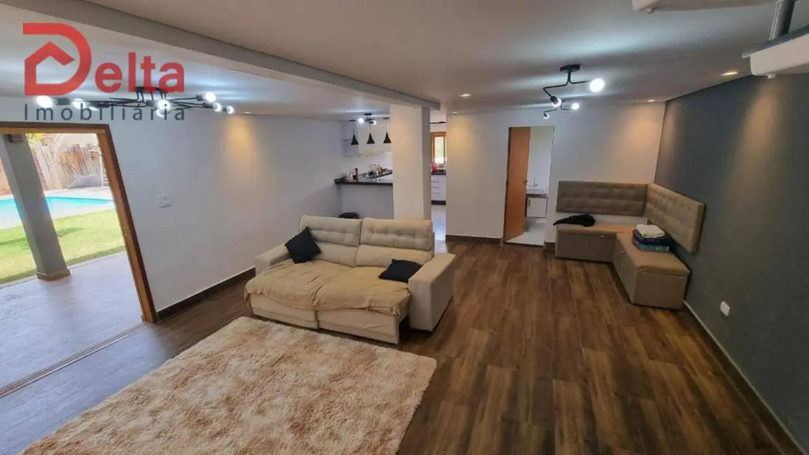 Foto 2 de Casa com 5 quartos à venda, 1200m2 em Portão, Atibaia - SP