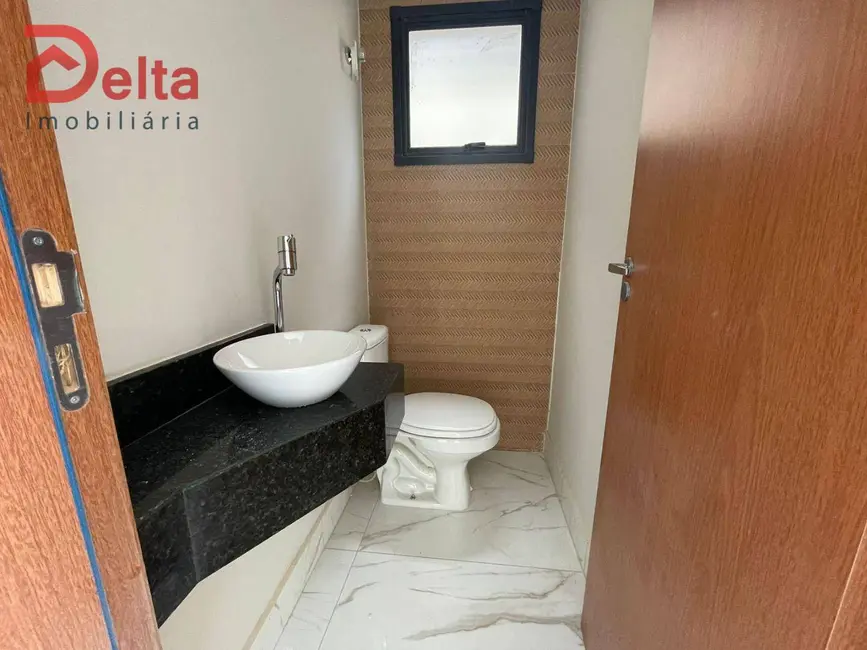 Casa com 3 quartos à venda, 360m2 em Atibaia - SP - imagem 4 Foto 4 de Casa com 3 quartos à venda, 360m2 em Atibaia - SP