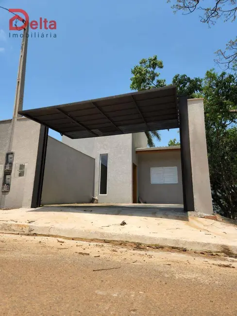 Foto 3 de Casa com 3 quartos à venda, 110m2 em Jardim Santo Antônio, Atibaia - SP