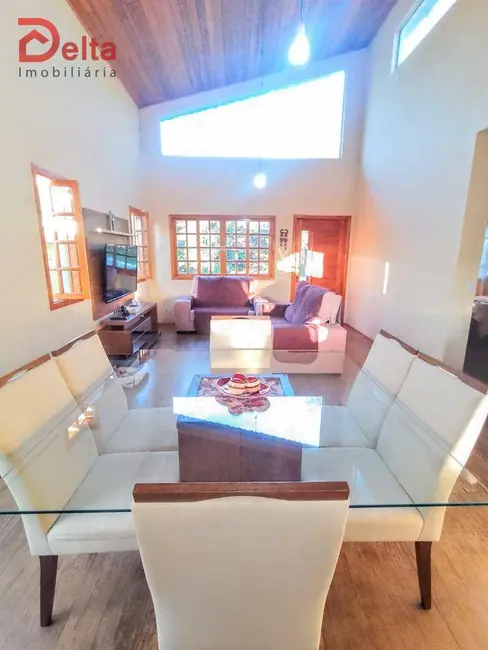 Foto 1 de Casa com 3 quartos à venda, 300m2 em Jardim Santo Antônio, Atibaia - SP