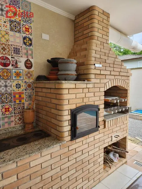 Foto 3 de Casa com 4 quartos à venda, 300m2 em Jardim Maristela, Atibaia - SP