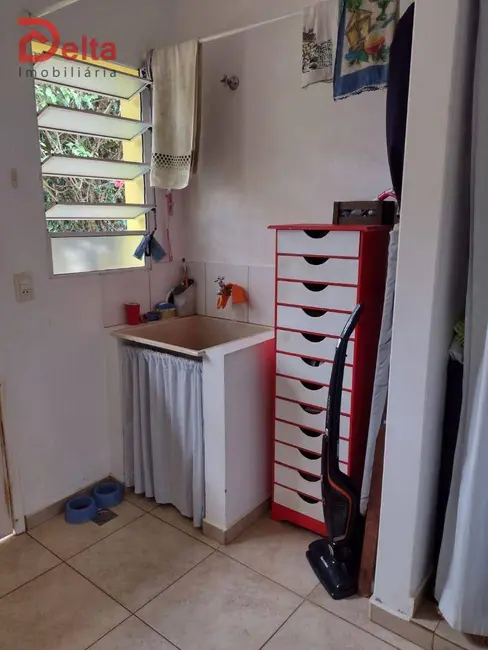 Casa com 3 quartos à venda, 512m2 em Jardim Shangri-Lá, Atibaia - SP - imagem 1 Foto 1 de Casa com 3 quartos à venda, 512m2 em Jardim Shangri-Lá, Atibaia - SP