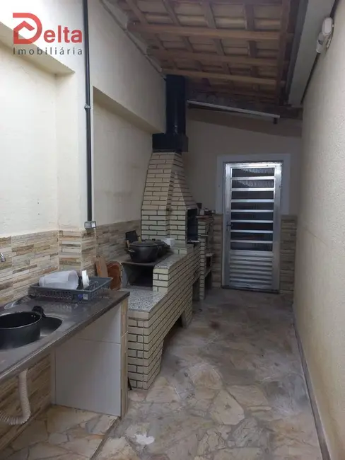 Foto 8 de Casa com 3 quartos à venda, 150m2 em Jardim Estância Brasil, Atibaia - SP