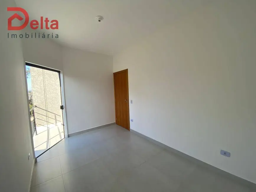 Casa com 2 quartos à venda, 130m2 em Jardim Santo Antônio, Atibaia - SP - imagem 5 Foto 5 de Casa com 2 quartos à venda, 130m2 em Jardim Santo Antônio, Atibaia - SP
