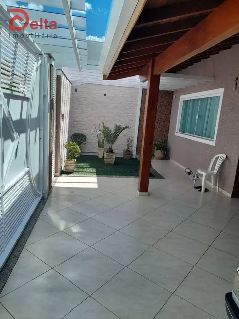 Foto 3 de Casa com 3 quartos à venda, 250m2 em Jardim das Palmeiras, Atibaia - SP