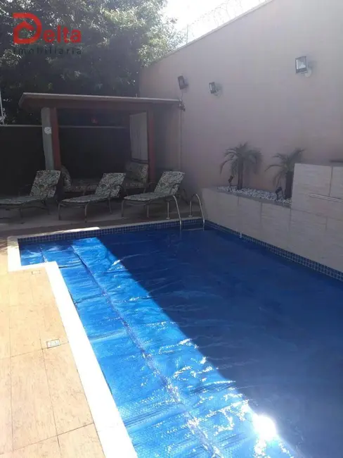 Foto 4 de Casa com 4 quartos à venda, 300m2 em Atibaia - SP