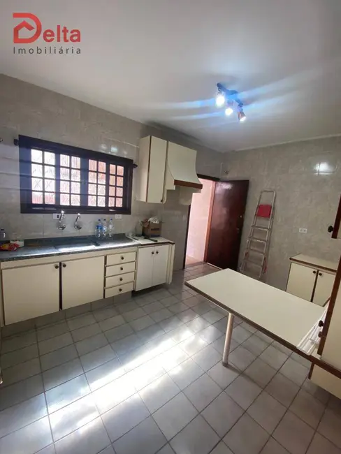 Casa com 2 quartos para alugar, 150m2 em Atibaia - SP - imagem 6 Foto 6 de Casa com 2 quartos para alugar, 150m2 em Atibaia - SP