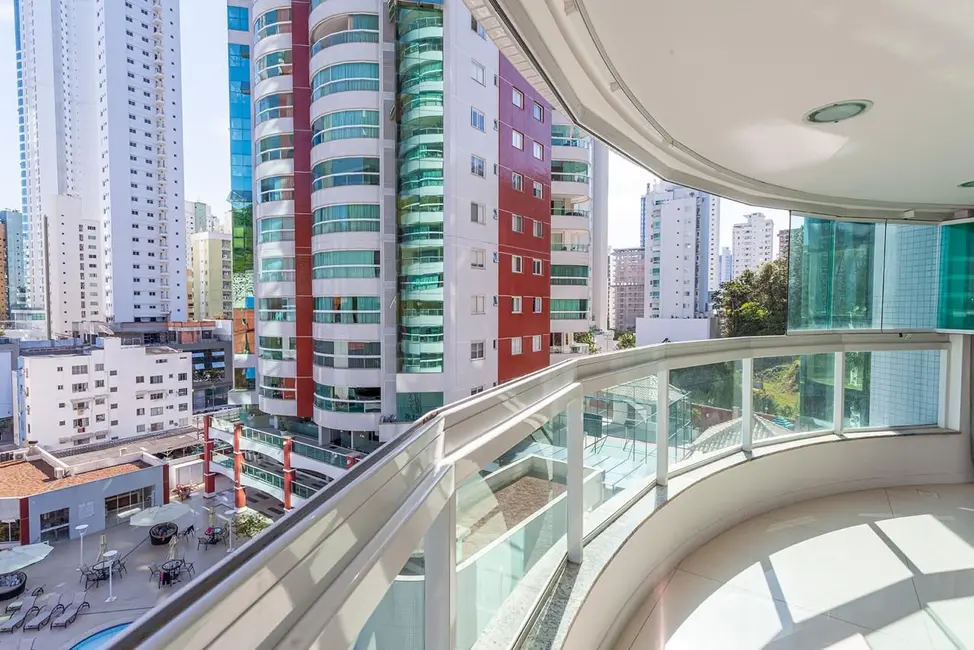Foto 9 de Apartamento com 3 quartos à venda, 127m2 em Pioneiros, Balneario Camboriu - SC