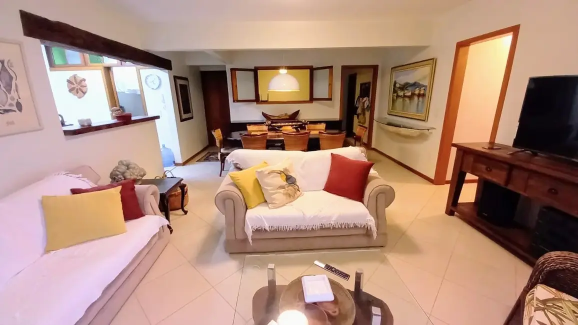 Apartamento com 3 quartos para alugar, 135m2 em Centro, Balneario Camboriu - SC - imagem 7 Foto 7 de Apartamento com 3 quartos para alugar, 135m2 em Centro, Balneario Camboriu - SC