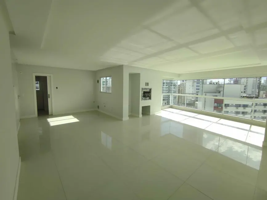 Apartamento com 3 quartos à venda, 155m2 em Centro, Balneario Camboriu - SC - imagem 6 Foto 6 de Apartamento com 3 quartos à venda, 155m2 em Centro, Balneario Camboriu - SC