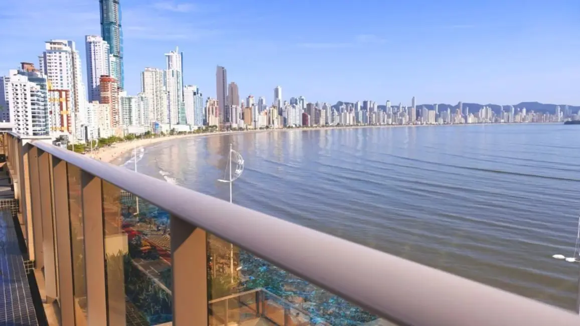 Apartamento com 4 quartos à venda, 920m2 em Centro, Balneario Camboriu - SC - imagem 4 Foto 4 de Apartamento com 4 quartos à venda, 920m2 em Centro, Balneario Camboriu - SC