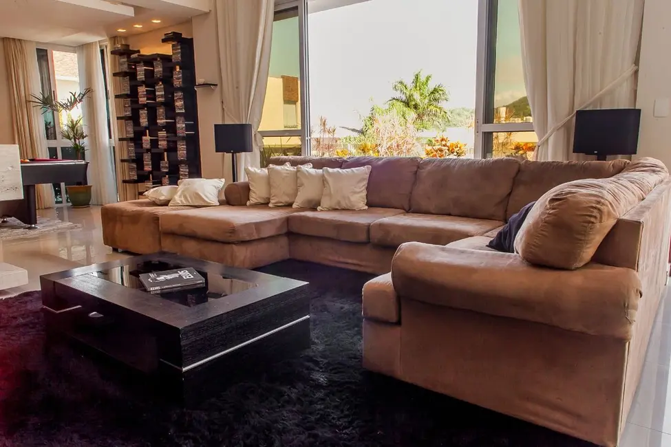 Foto 3 de Casa com 4 quartos à venda, 538m2 em Itajai - SC