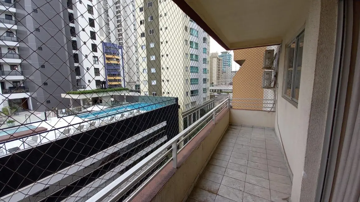 Apartamento com 2 quartos à venda, 84m2 em Centro, Balneario Camboriu - SC - imagem 4 Foto 4 de Apartamento com 2 quartos à venda, 84m2 em Centro, Balneario Camboriu - SC