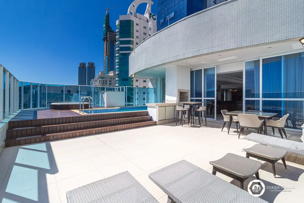 Cobertura com 6 quartos à venda, 611m2 em Balneario Camboriu - SC - imagem 3 Foto 3 de Cobertura com 6 quartos à venda, 611m2 em Balneario Camboriu - SC