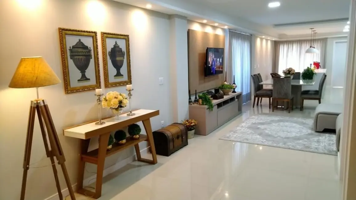 Foto 4 de Casa com 3 quartos à venda, 165m2 em Santa Regina, Camboriu - SC