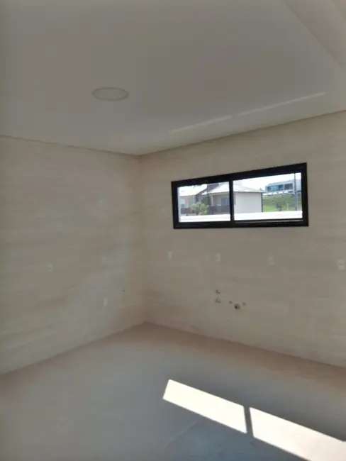 Casa com 3 quartos à venda, 110m2 em Santa Regina, Camboriu - SC - imagem 8 Foto 8 de Casa com 3 quartos à venda, 110m2 em Santa Regina, Camboriu - SC