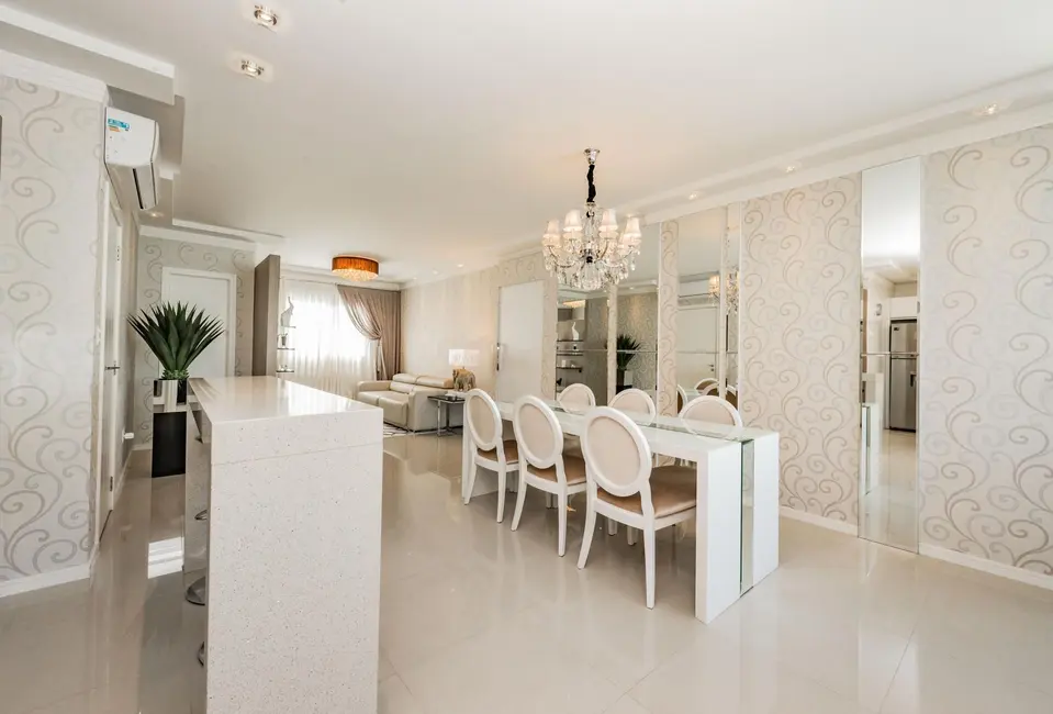 Apartamento com 3 quartos à venda, 115m2 em Centro, Balneario Camboriu - SC - imagem 8 Foto 8 de Apartamento com 3 quartos à venda, 115m2 em Centro, Balneario Camboriu - SC