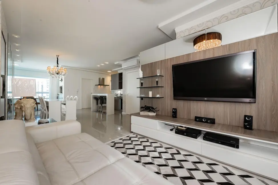 Apartamento com 3 quartos à venda, 115m2 em Centro, Balneario Camboriu - SC - imagem 6 Foto 6 de Apartamento com 3 quartos à venda, 115m2 em Centro, Balneario Camboriu - SC