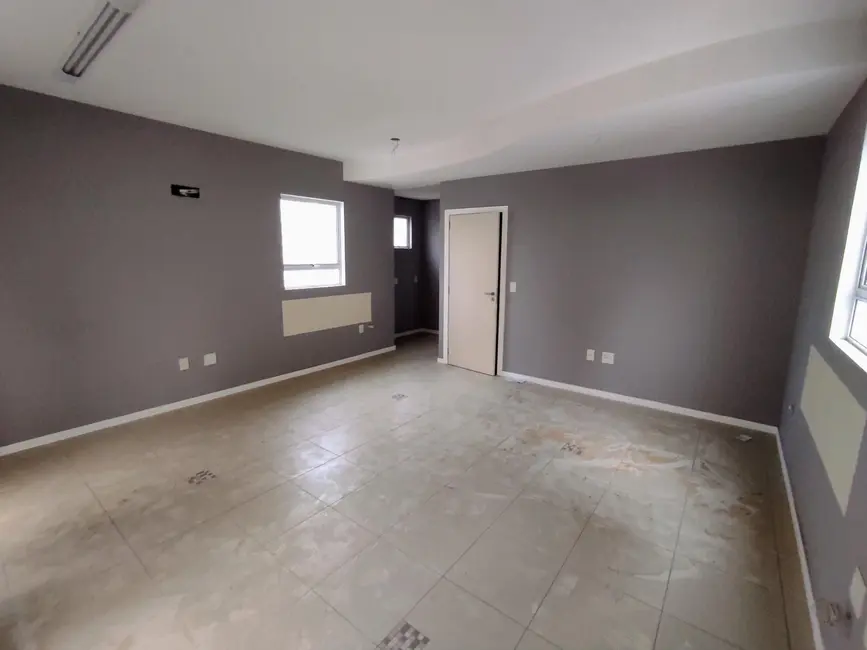 Sala Comercial com 1 quarto à venda, 33m2 em Pioneiros, Balneario Camboriu - SC - imagem 5 Foto 5 de Sala Comercial com 1 quarto à venda, 33m2 em Pioneiros, Balneario Camboriu - SC