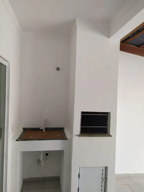 Sobrado com 2 quartos à venda, 110m2 em Vila Nova, Joinville - SC - imagem 8 Foto 8 de Sobrado com 2 quartos à venda, 110m2 em Vila Nova, Joinville - SC