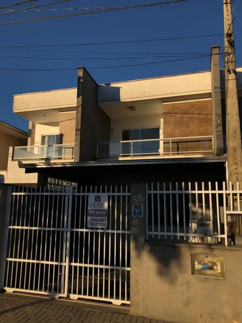 Foto 1 de Sobrado com 2 quartos à venda, 110m2 em Vila Nova, Joinville - SC