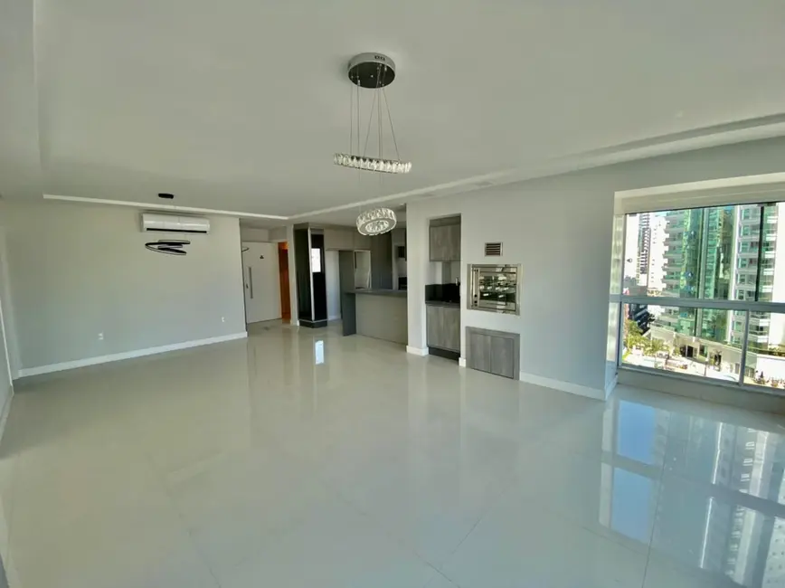 Foto 6 de Apartamento com 3 quartos à venda, 155m2 em Balneario Camboriu - SC
