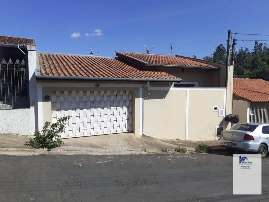 Foto 1 de Casa com 2 quartos à venda, 300m2 em Espirito Santo Do Pinhal - SP