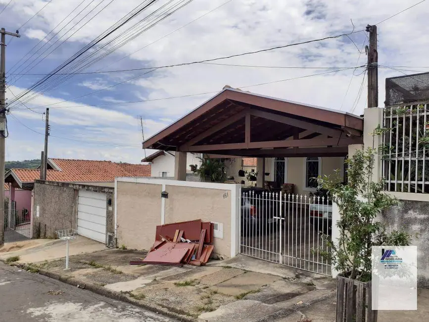 Foto 1 de Casa com 3 quartos à venda, 300m2 em Espirito Santo Do Pinhal - SP