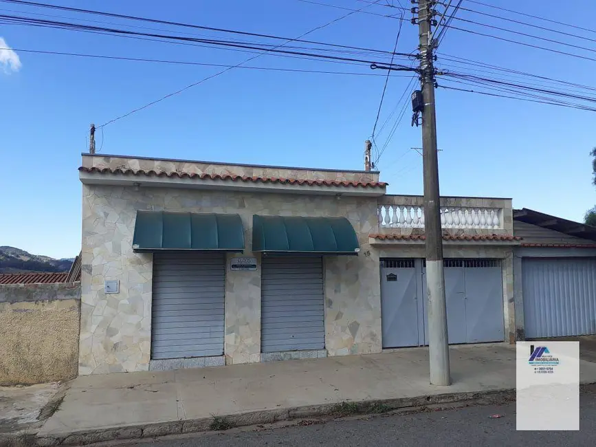 Foto 1 de Casa com 3 quartos à venda, 250m2 em Espirito Santo Do Pinhal - SP