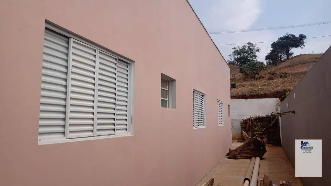 Casa com 3 quartos à venda, 200m2 em Jacutinga - MG - imagem 3 Foto 3 de Casa com 3 quartos à venda, 200m2 em Jacutinga - MG