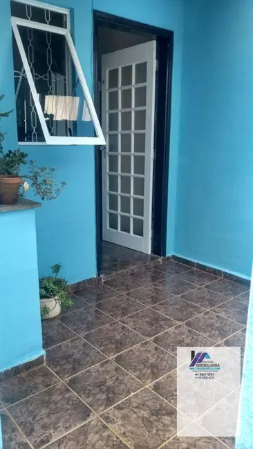 Casa com 3 quartos à venda, 190m2 em Chácara Rosa Dias, Sao Joao Da Boa Vista - SP - imagem 5 Foto 5 de Casa com 3 quartos à venda, 190m2 em Chácara Rosa Dias, Sao Joao Da Boa Vista - SP
