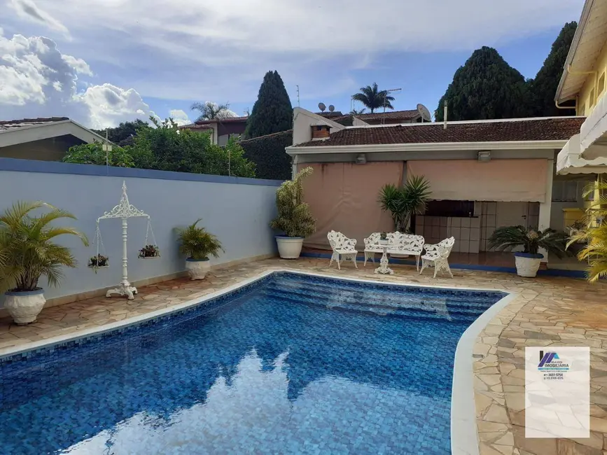 Foto 3 de Casa com 4 quartos à venda, 800m2 em Espirito Santo Do Pinhal - SP