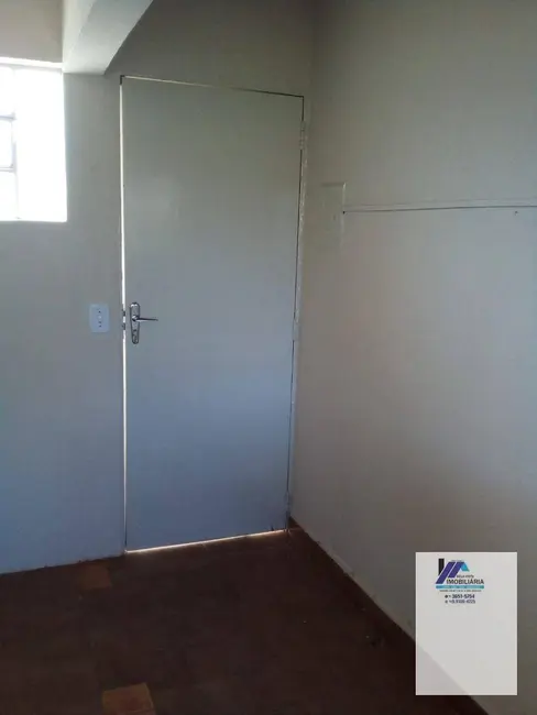 Foto 5 de Apartamento com 3 quartos à venda, 60m2 em Espirito Santo Do Pinhal - SP