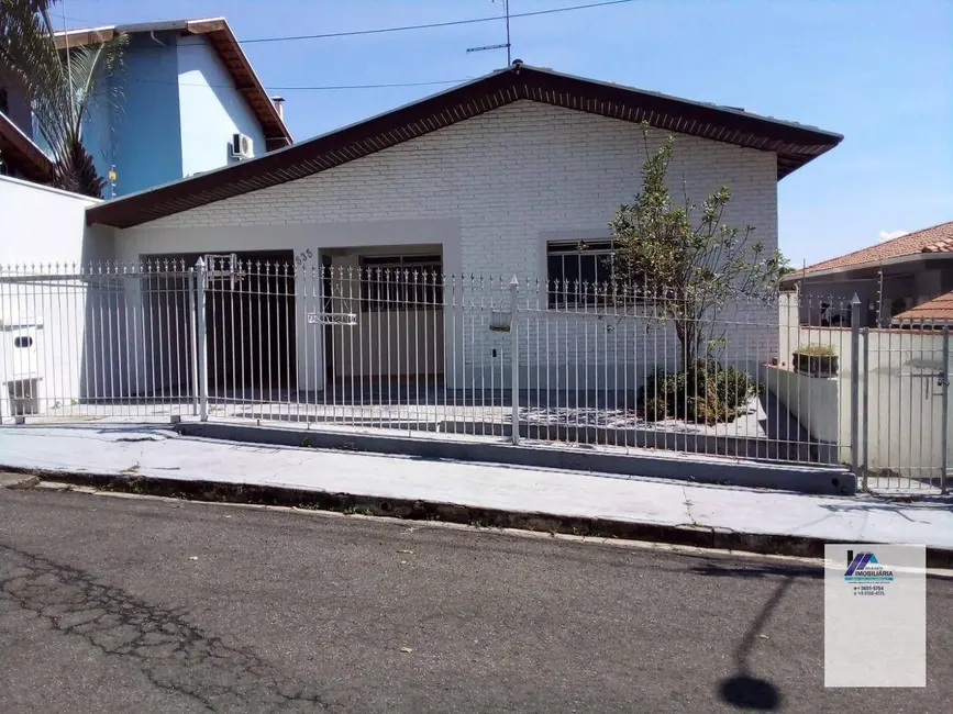Foto 1 de Casa com 3 quartos à venda, 300m2 em Centro, Espirito Santo Do Pinhal - SP
