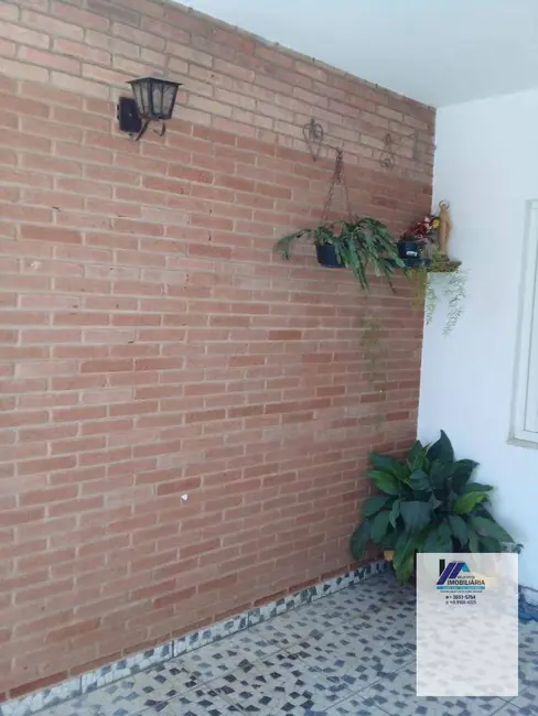 Foto 3 de Casa com 3 quartos à venda, 90m2 em Espirito Santo Do Pinhal - SP