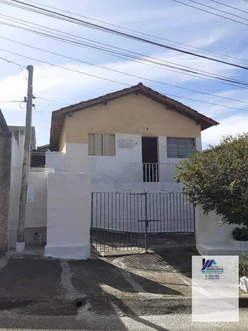 Foto 1 de Casa com 2 quartos à venda, 200m2 em Espirito Santo Do Pinhal - SP