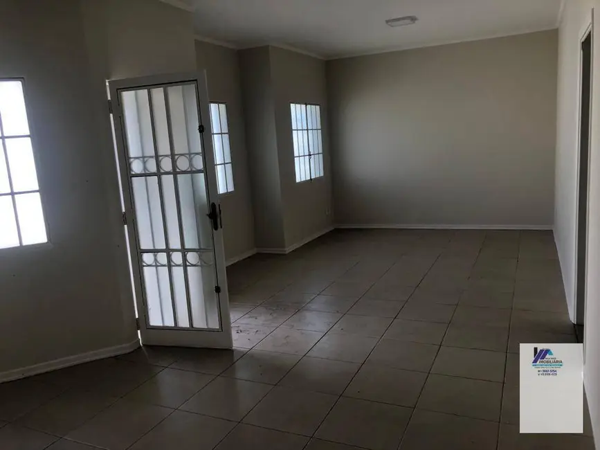 Foto 3 de Casa com 3 quartos à venda, 360m2 em Espirito Santo Do Pinhal - SP