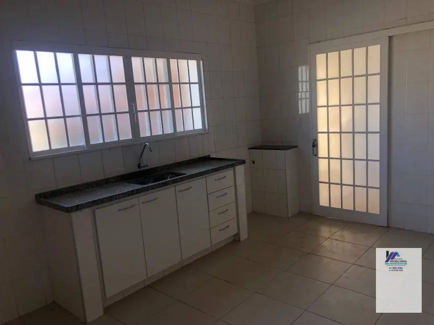 Foto 5 de Casa com 3 quartos à venda, 360m2 em Espirito Santo Do Pinhal - SP