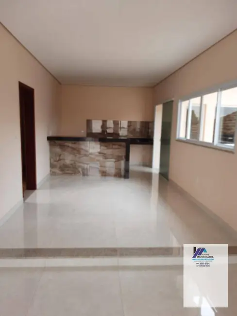 Foto 2 de Casa com 3 quartos à venda, 250m2 em Espirito Santo Do Pinhal - SP