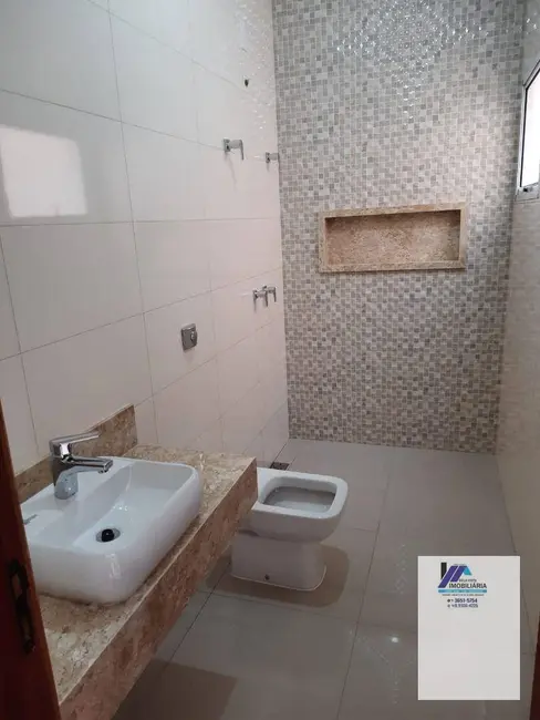 Foto 5 de Casa com 3 quartos à venda, 250m2 em Espirito Santo Do Pinhal - SP