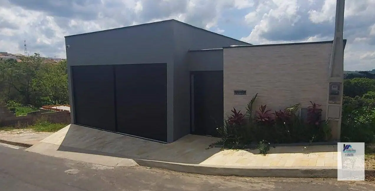 Foto 2 de Casa com 2 quartos à venda, 150m2 em Espirito Santo Do Pinhal - SP