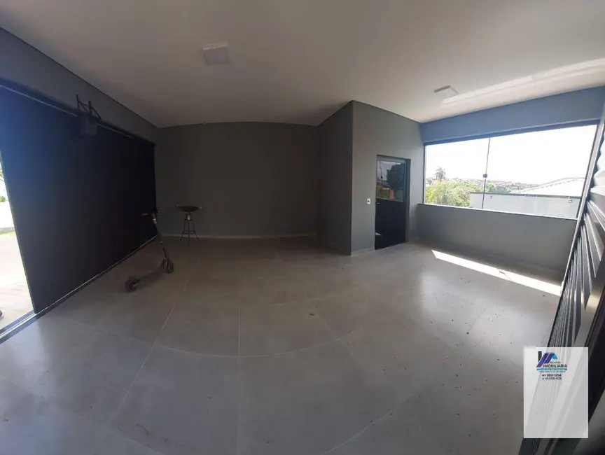 Foto 4 de Casa com 2 quartos à venda, 150m2 em Espirito Santo Do Pinhal - SP