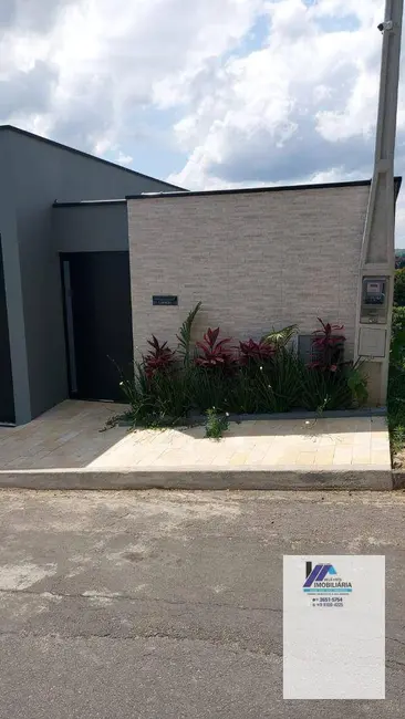Foto 3 de Casa com 2 quartos à venda, 150m2 em Espirito Santo Do Pinhal - SP