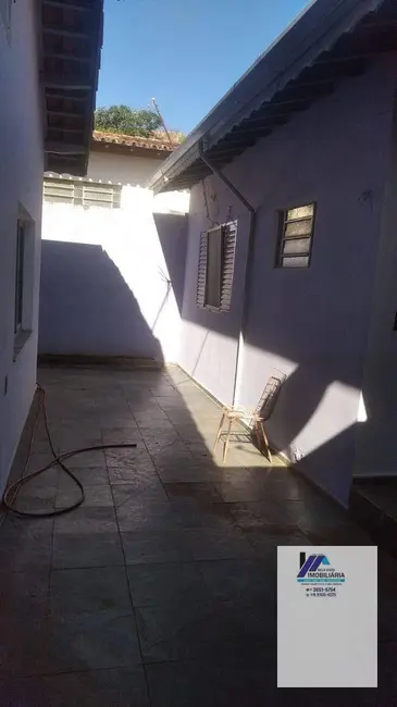 Foto 6 de Casa com 3 quartos à venda, 300m2 em Espirito Santo Do Pinhal - SP
