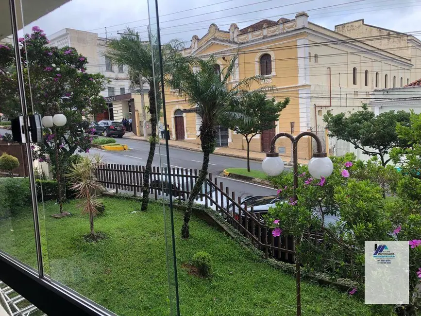 Foto 1 de Apartamento com 2 quartos à venda, 200m2 em Centro, Espirito Santo Do Pinhal - SP