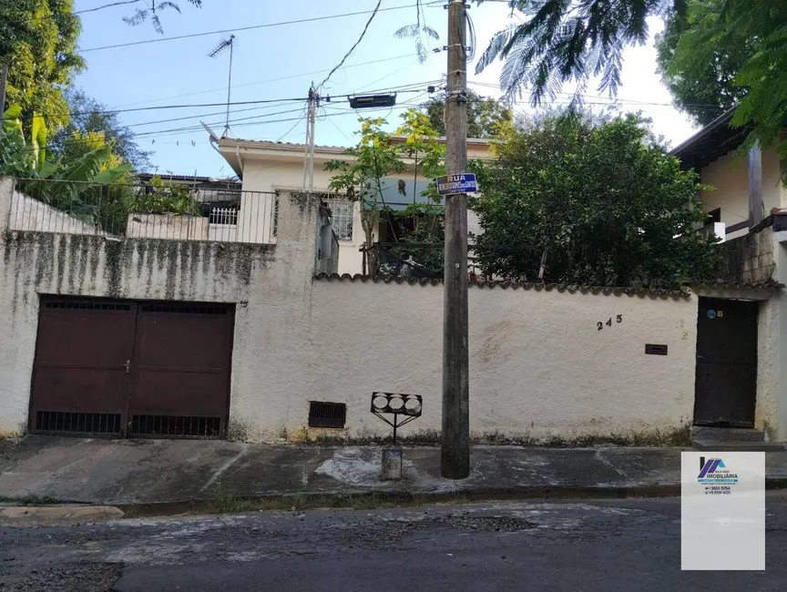 Foto 1 de Casa com 3 quartos à venda, 350m2 em Espirito Santo Do Pinhal - SP