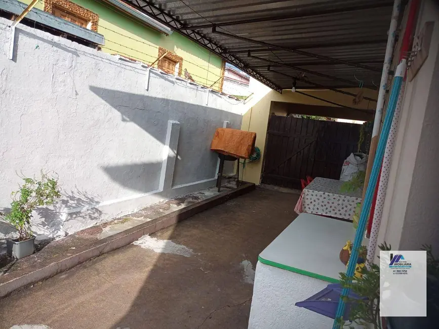 Foto 3 de Casa com 3 quartos à venda, 300m2 em Espirito Santo Do Pinhal - SP