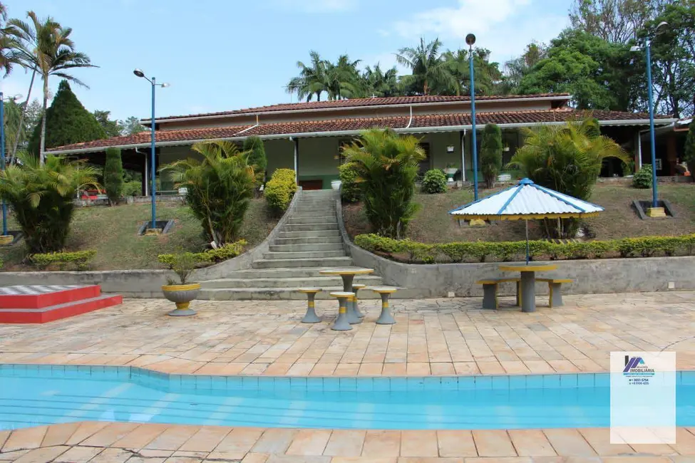 Chácara à venda, 1200m2 em Santo Antonio Do Jardim - SP - imagem 3 Foto 3 de Chácara à venda, 1200m2 em Santo Antonio Do Jardim - SP