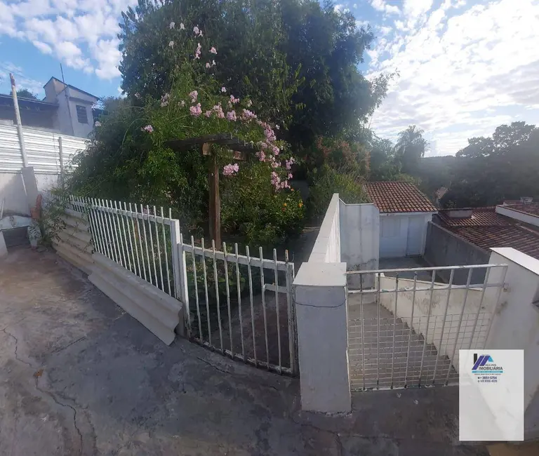 Casa com 3 quartos à venda, 100m2 em Jardim Molinari, Sao Joao Da Boa Vista - SP - imagem 4 Foto 4 de Casa com 3 quartos à venda, 100m2 em Jardim Molinari, Sao Joao Da Boa Vista - SP