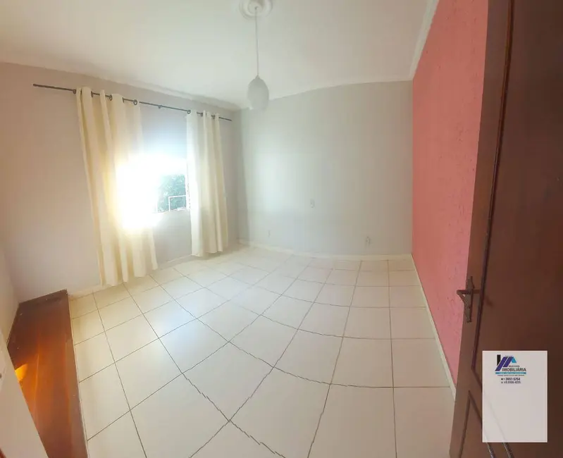 Casa com 3 quartos à venda, 100m2 em Jardim Molinari, Sao Joao Da Boa Vista - SP - imagem 5 Foto 5 de Casa com 3 quartos à venda, 100m2 em Jardim Molinari, Sao Joao Da Boa Vista - SP